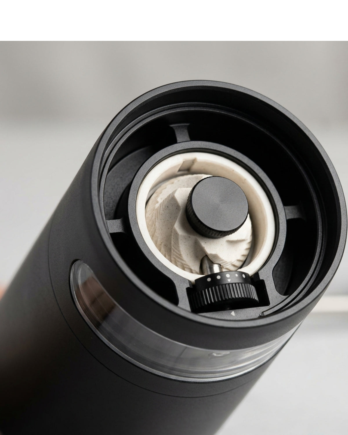 Wupko Matte Black Aluminum Manual Grinder Set 150 ml - Detail view